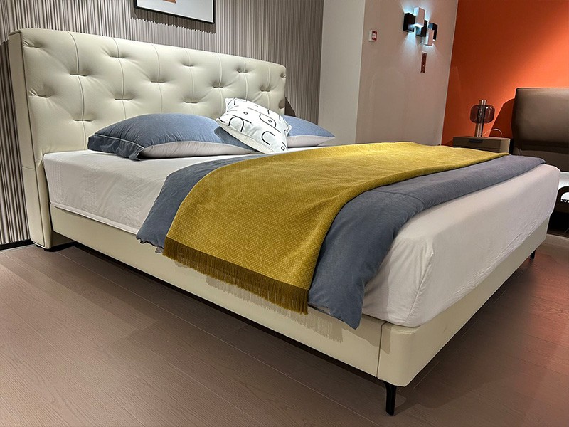 C19 leather beds