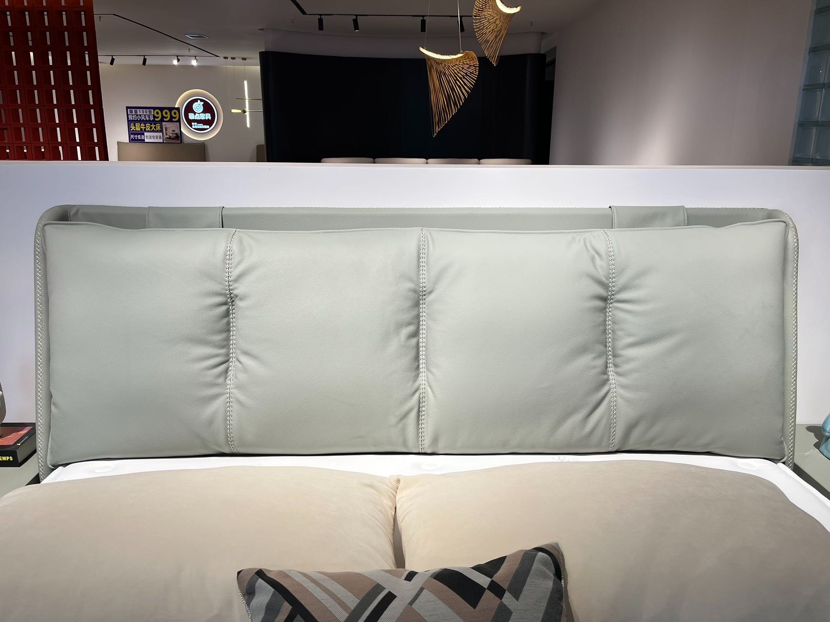 M101 bed frame