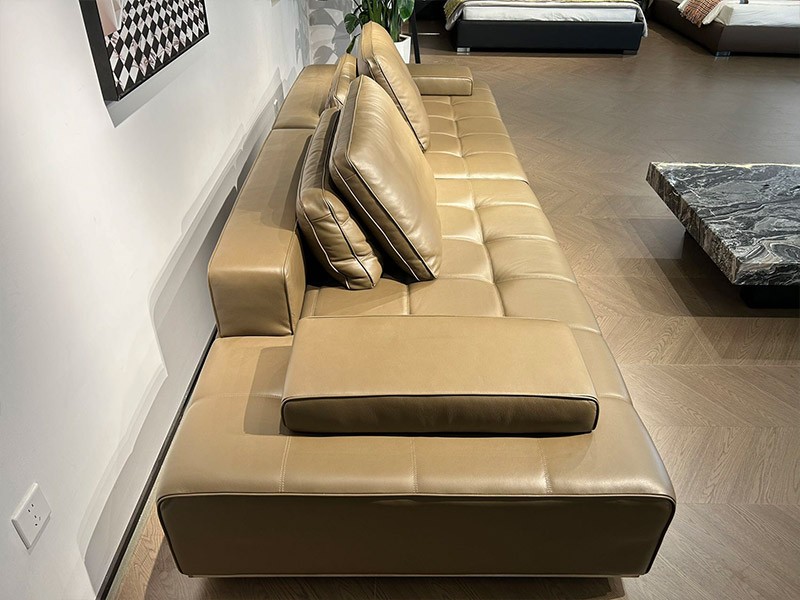 Haute Couture Lawrence Sofa