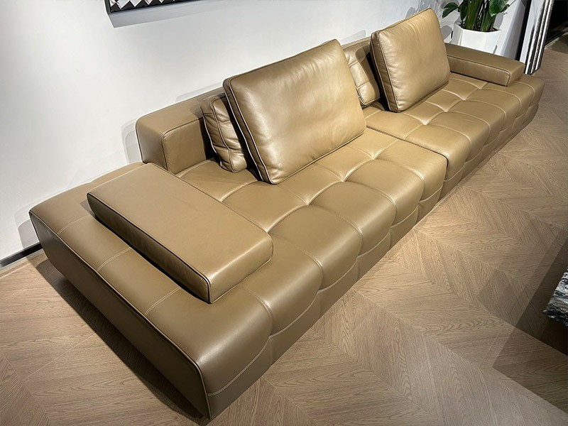 Haute Couture Lawrence Sofa