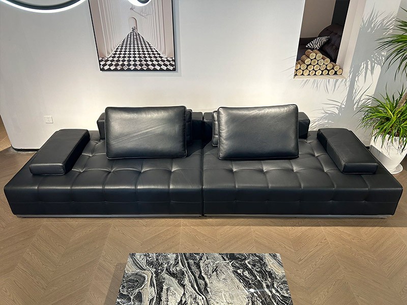 Lawrence Sofa